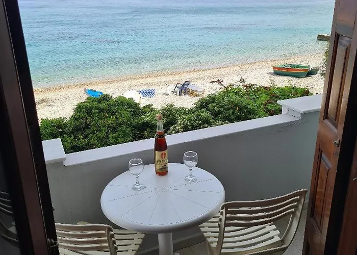 Beach House Antonis